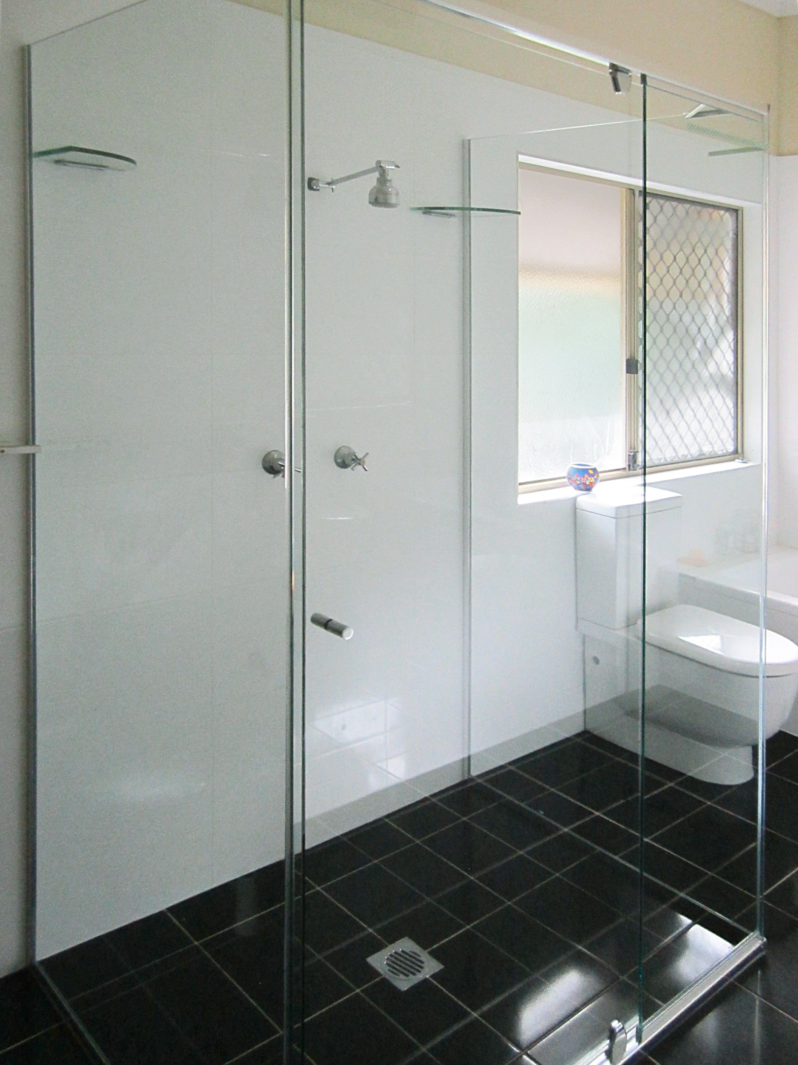 Semi-Frameless Shower Screen